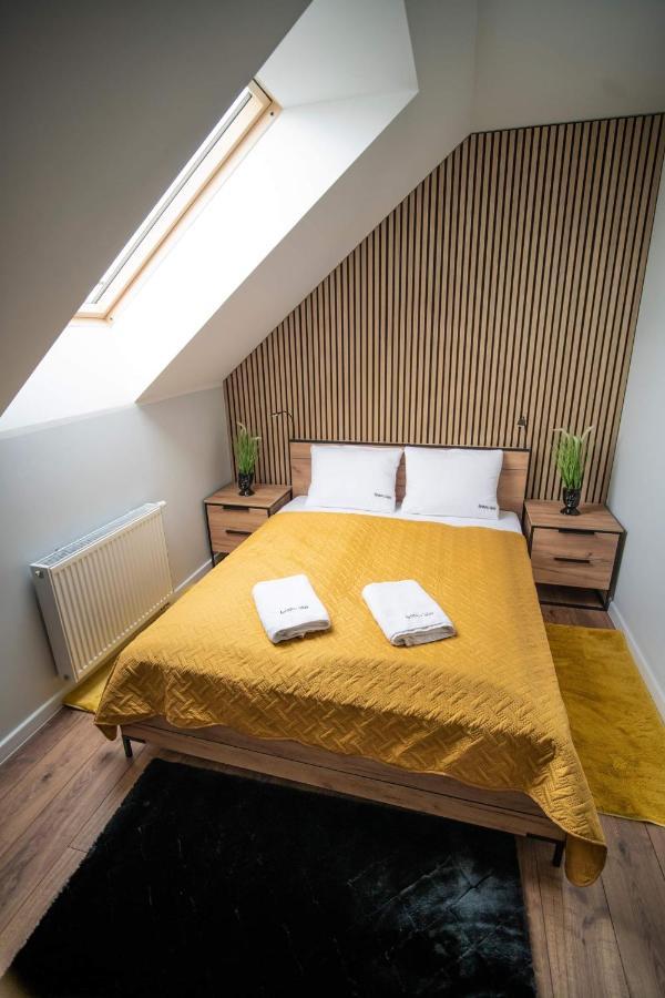 Apartament W Cieplicach Gold เยเลเนียกูรา ภายนอก รูปภาพ